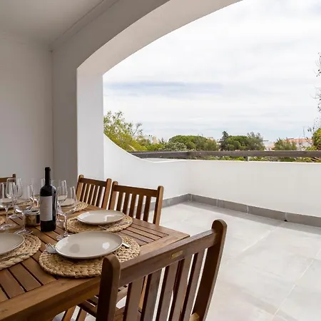 Excellent Oura Apartamento *